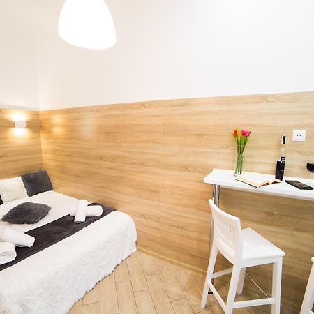 Mini Economy Apartments- Filatova 10 Λβιβ Εξωτερικό φωτογραφία