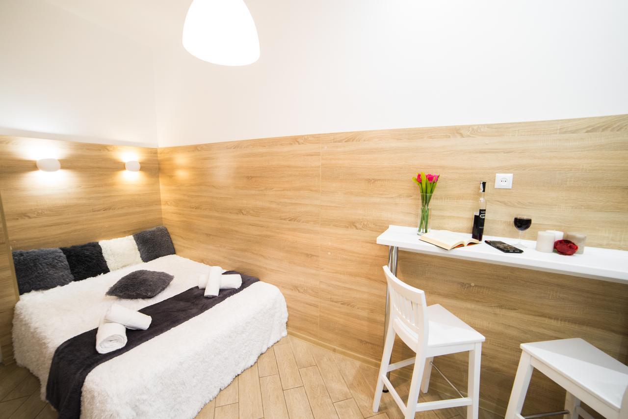 Mini Economy Apartments- Filatova 10 Λβιβ Εξωτερικό φωτογραφία